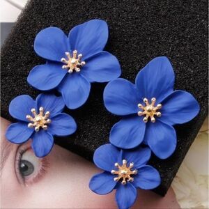 Gold and Blue Flower Drop Earrings